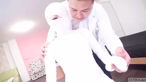  Subtitled Bizarre Japanese Woman Bandaged Head To Toe #Zenra 
