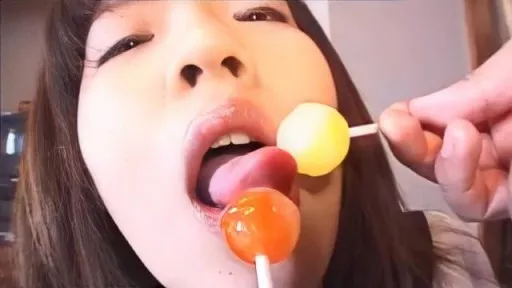 ⁣ Subtitled Spread Japanese Schoolgirl Defiled With Candy #Zenra 