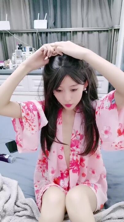 Fuck Mila until she got squirt orgasm 