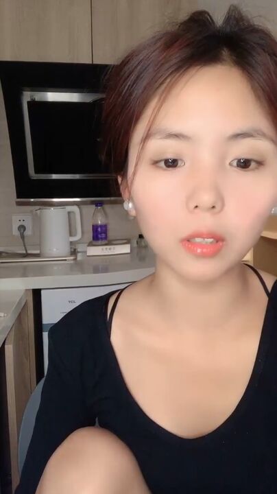 Sweet babe gets fucked by her boyfriend 