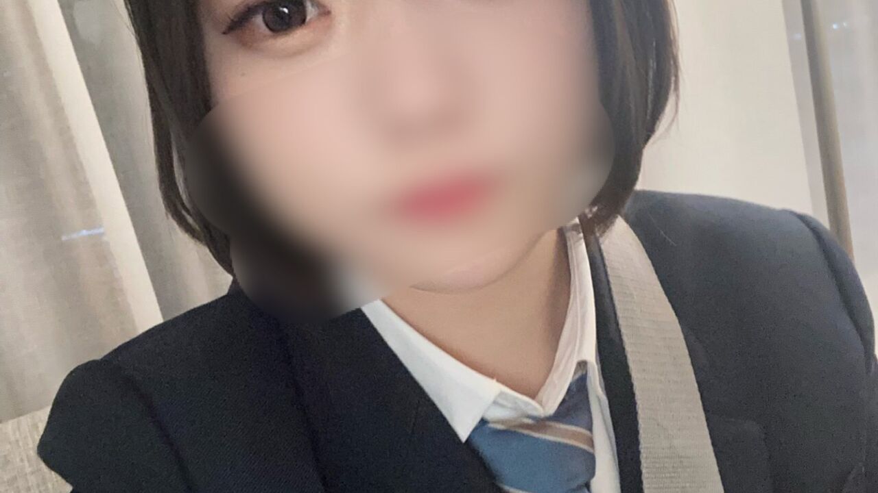 ⁣FC2PPV3201819 Cum on 18 years old busty school girls boobs 