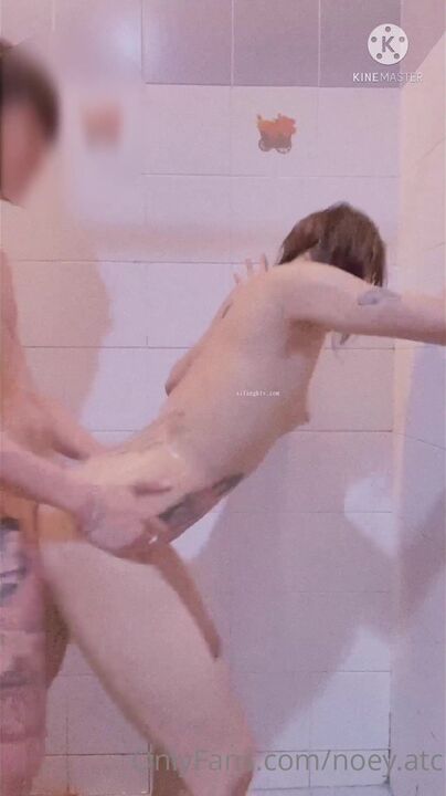 Pretty te*** girl sex with her boyfriend in bathroom 