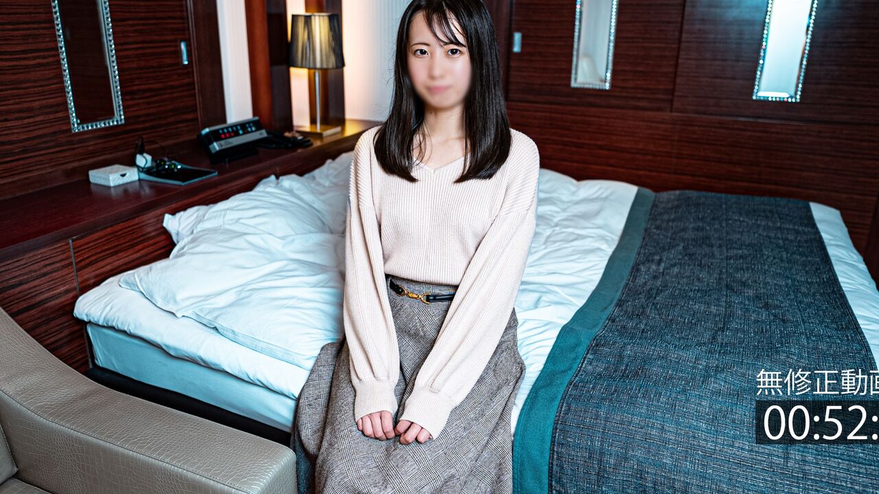 FC2PPV4323774 Creampie Literary college student who is a librarian 