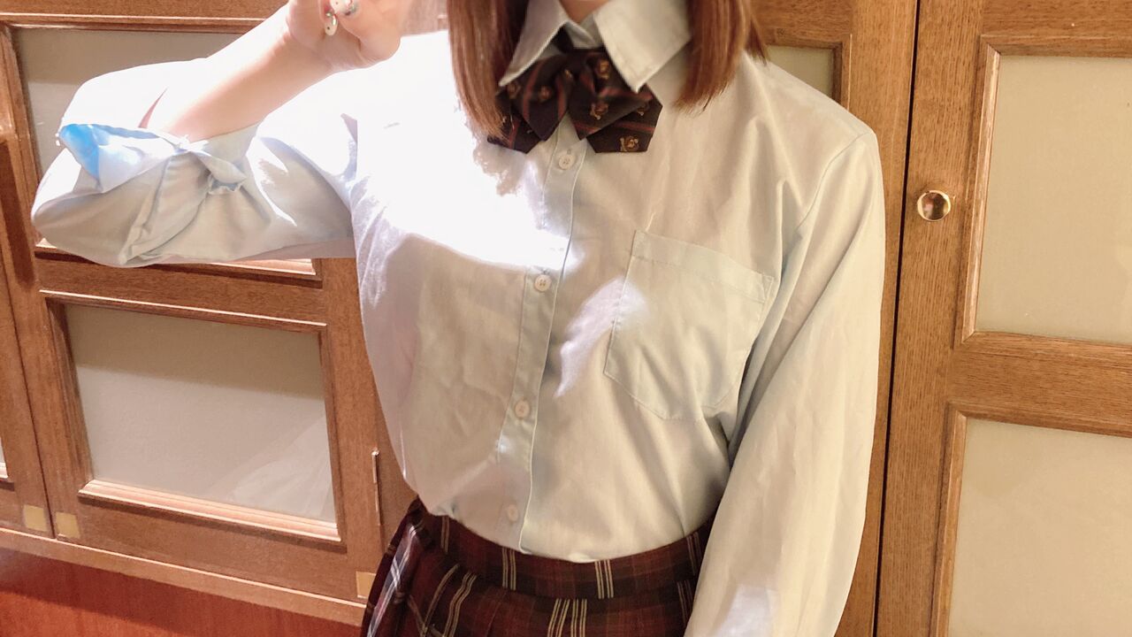 ⁣FC2PPV4435024 Secret meeting with a ba***-faced school girls with outstanding style 