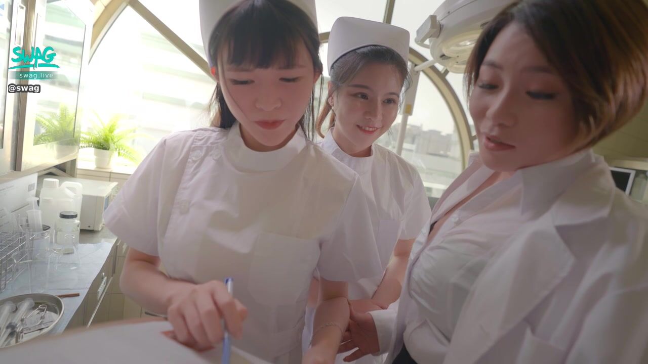 Doctor uses a special method to collect patients sperm 