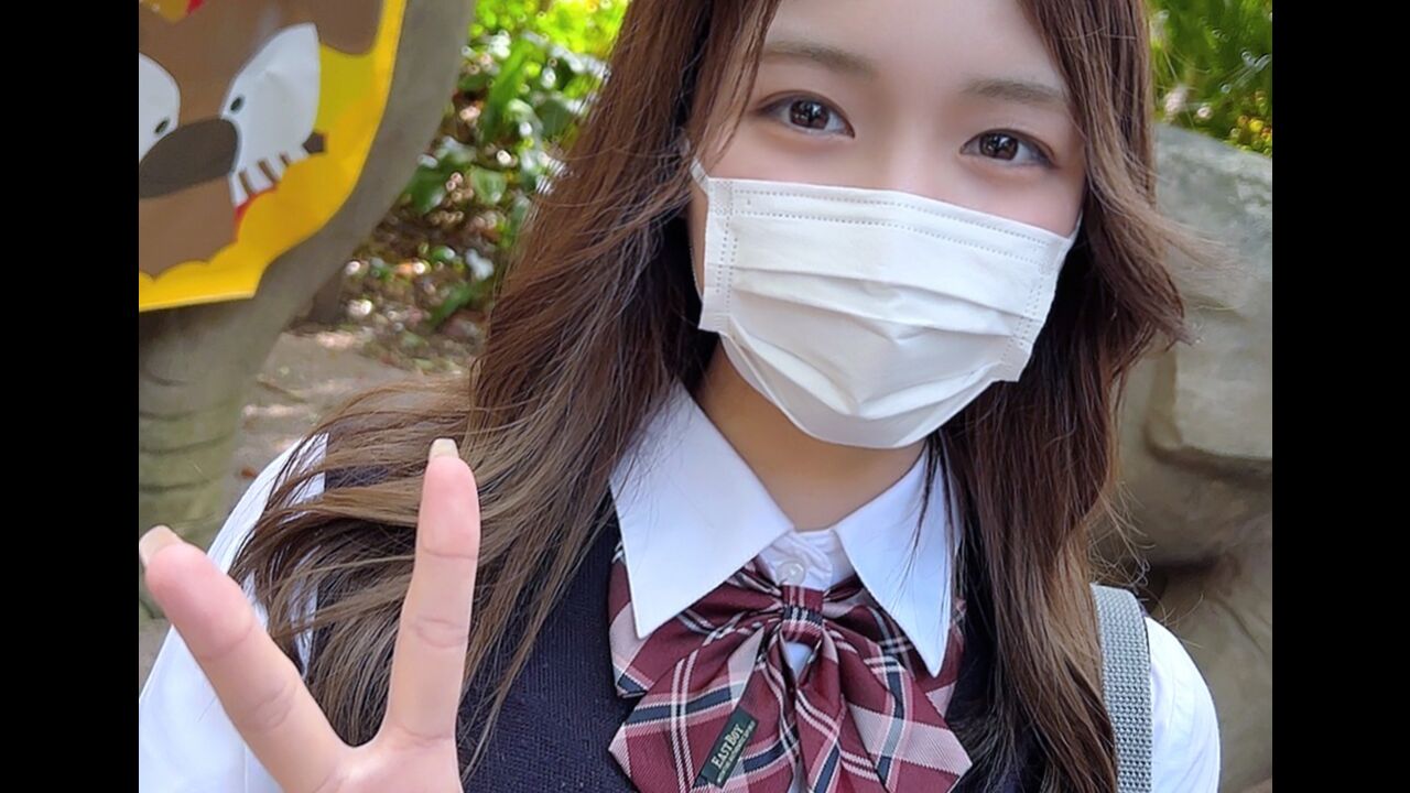 ⁣FC2PPV4445348 Three selected pretty school girl sex videos[Part1] 