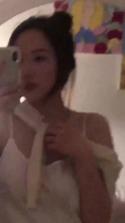 Busty girlfriend rides on dick and her shaking breasts are attractive [1] 
