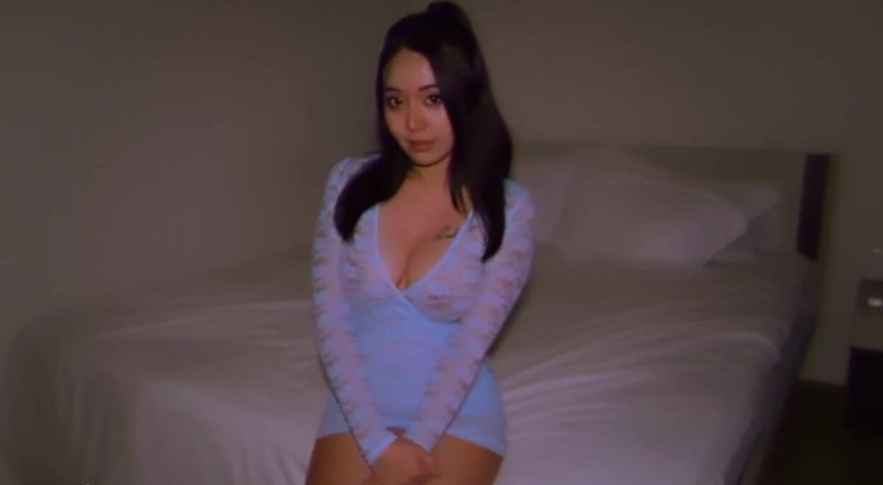Cumshot in busty bitchs asshole 