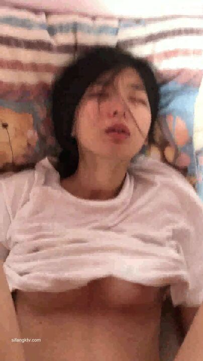 Hard fucking girlfriend who moaned so sexy 