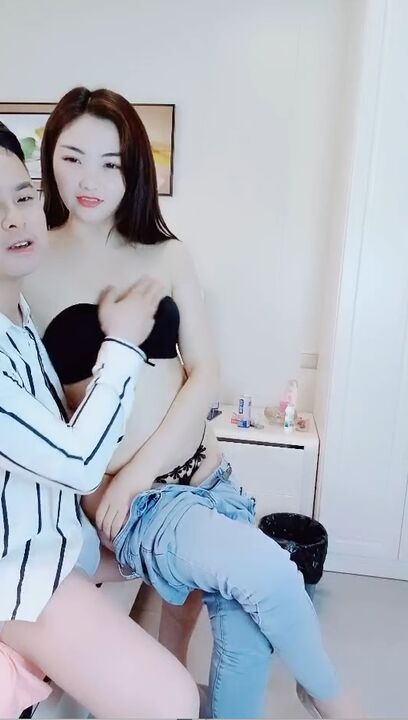Horny woman love wearing jean during sex 