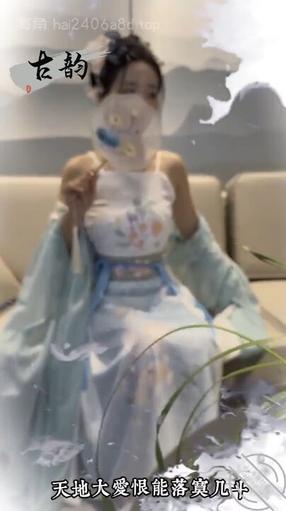 Fucking lewd woman in traditional costume who squirts like fountain 