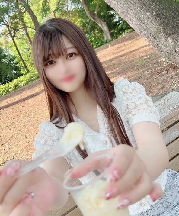 FC2PPV4573386  Beautiful lady who has sweet smile and E-cup breasts 