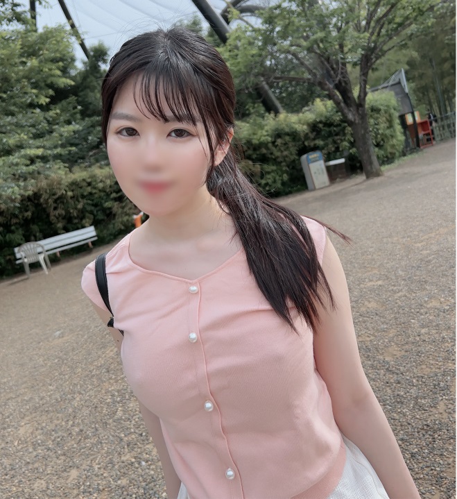 ⁣FC2PPV4568353 Innocent girl who has  twisted sexual desires cant satisfy with normal sex 