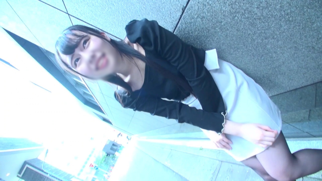 FC2PPV4576426 Slutty and pretty girl gets orgasm continuously while they are playing remote vibrator on street 