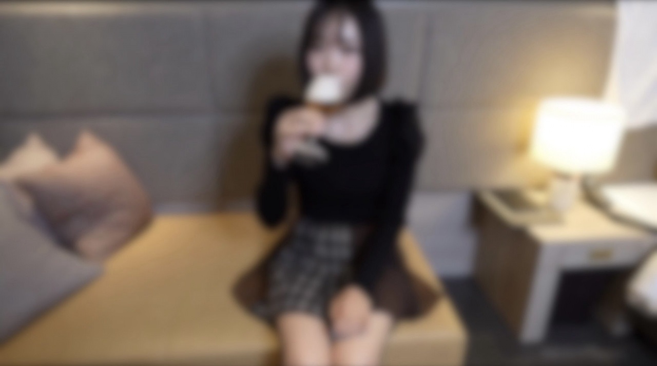 FC2PPV4563959 Creampie a lot slender woman who has a sensitive pussy 