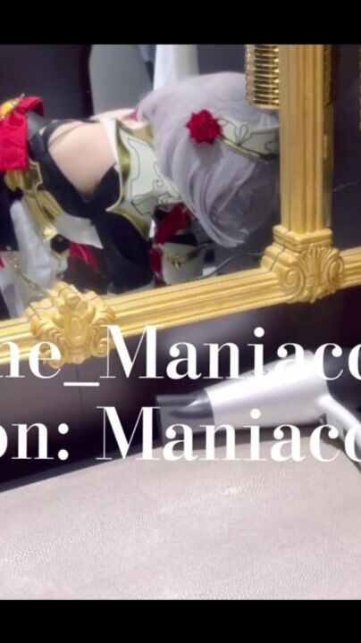 Fucking coser who cos Noelle in Genshin in toilet 