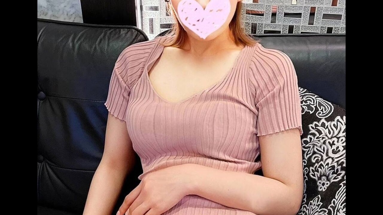 ⁣FC2PPV4692279 Beautiful lady with G-cup breasts who like cock very much gets creampie deeply in her pussy 