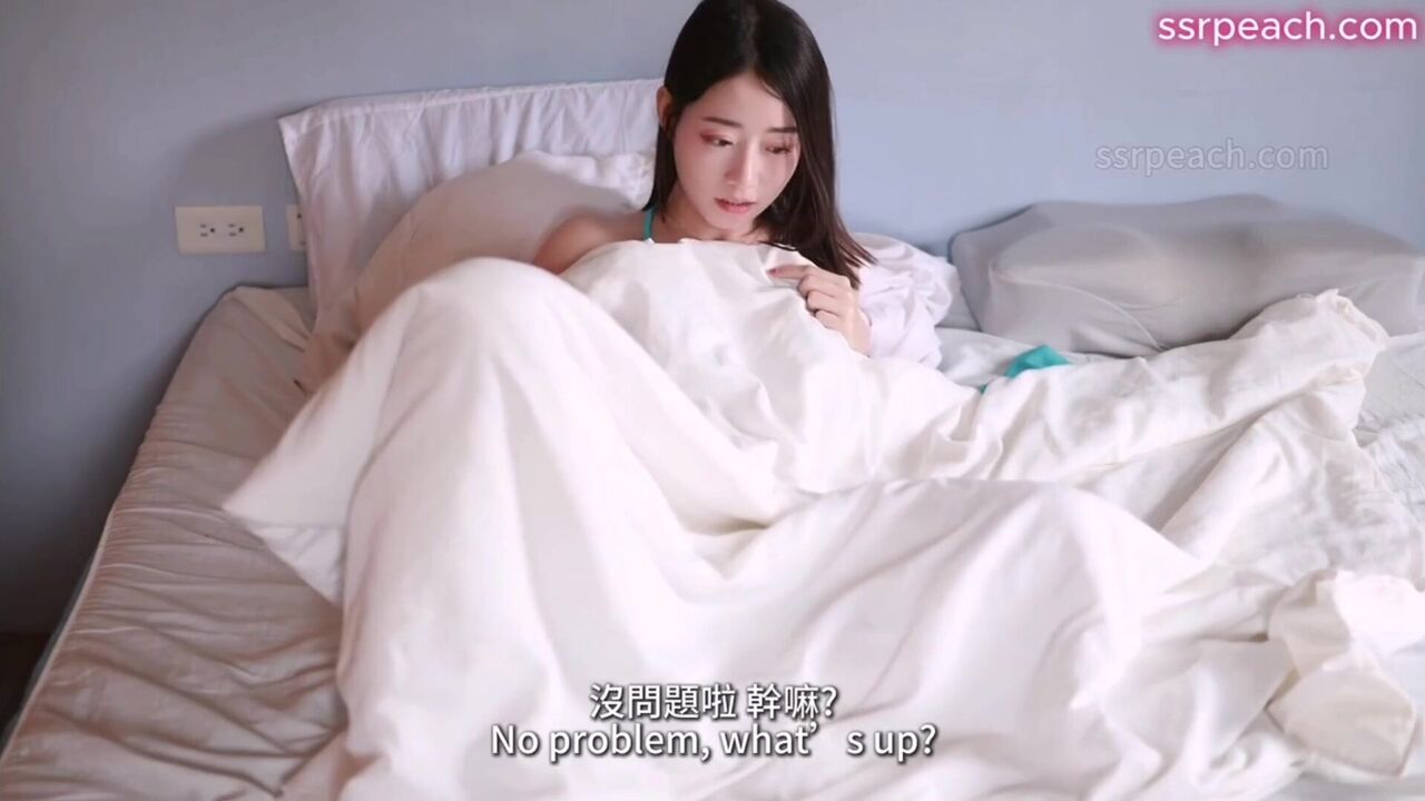 ⁣Lovely girl was caught masturbating in her room by her boyfriends friend and was creampie by him 