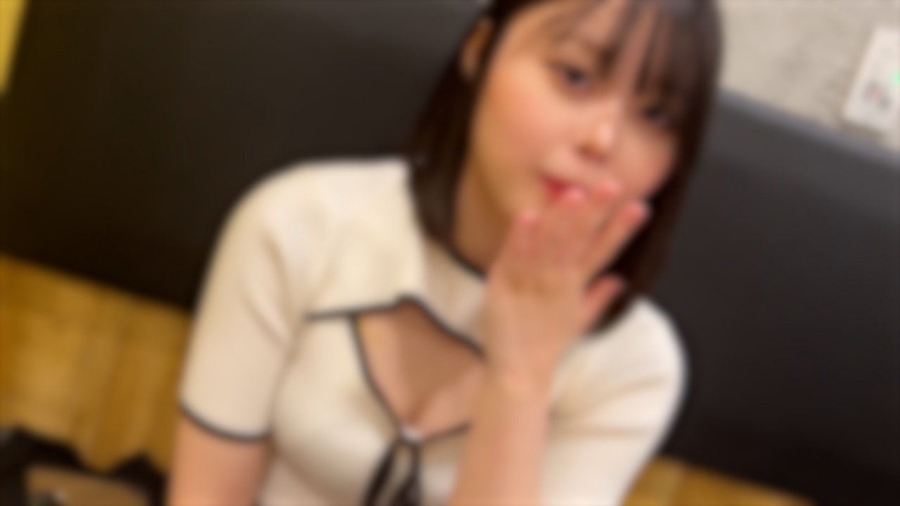 ⁣FC2PPV4678393 Lunch dating with a cute and innocent girl and creampie her in hotelqq[Part1] 