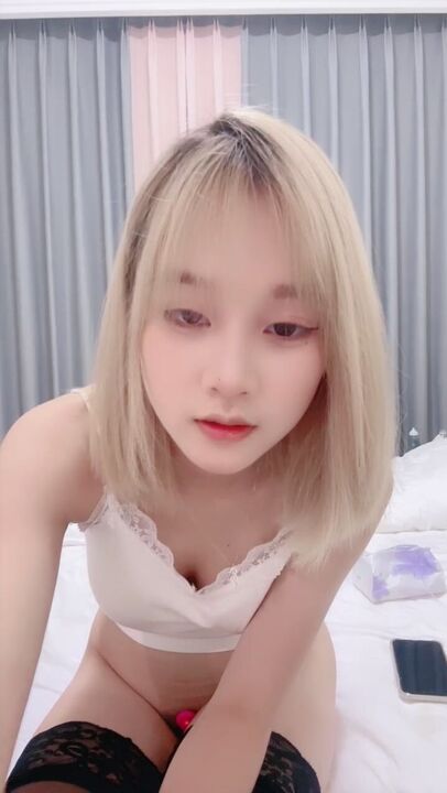 ⁣Pretty te*** girls were awakening their sexual desire and having sex party every day and night 