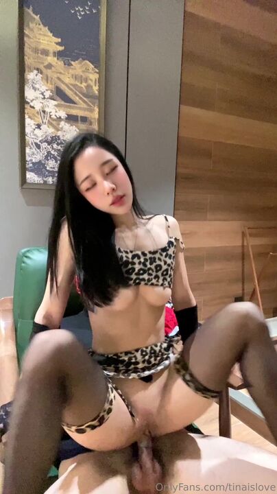 ⁣Hot girl in black stockings was eating cock while masturbating, she begged for cock to insert her pussy 