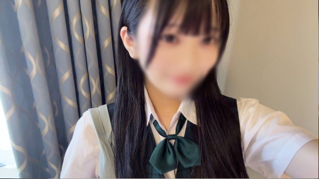 FC2PPV4792518 Fair-skin school girl with sweet smile 
