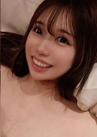 ⁣FC2PPV4836395 A cute and naughty girls clit turned into large and hard when she was excited 