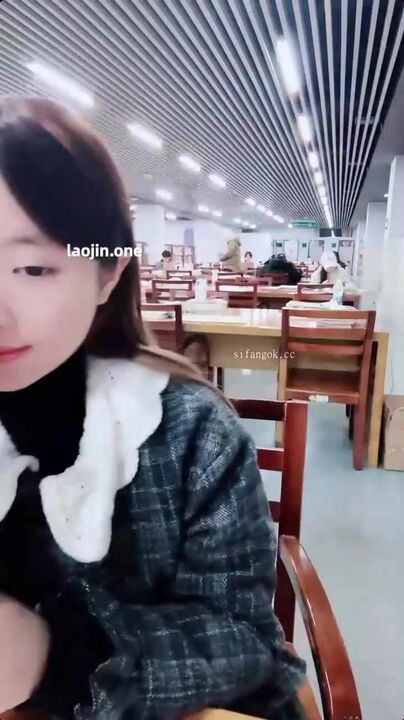 An innocent college student, studying in the library during the day, couldnt suppress her sexual desire and immediately went to a hotel for sex 