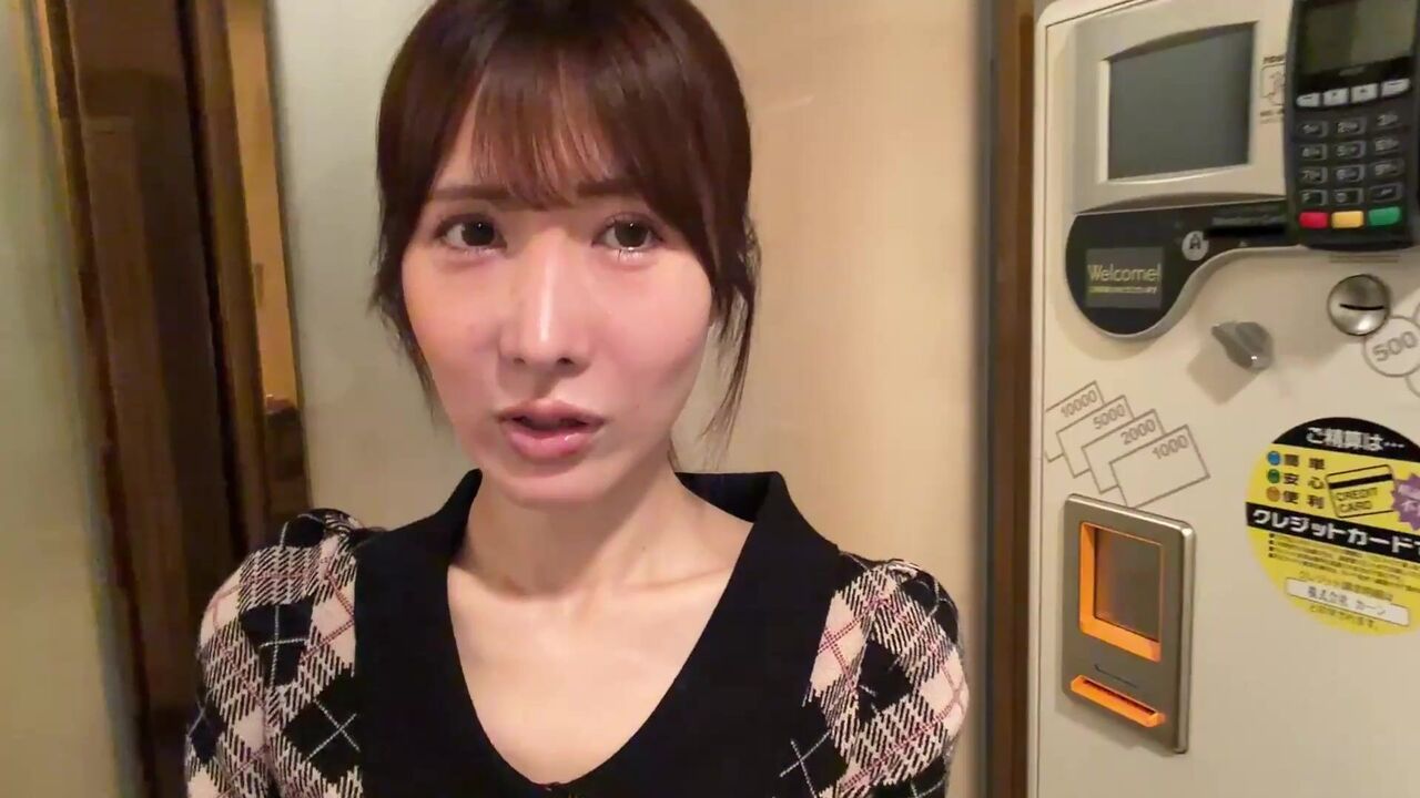 ⁣FC2PPV4843211 The husbands uncontrollable NTR desires led him to let his wife having sex with other man[Part1] 