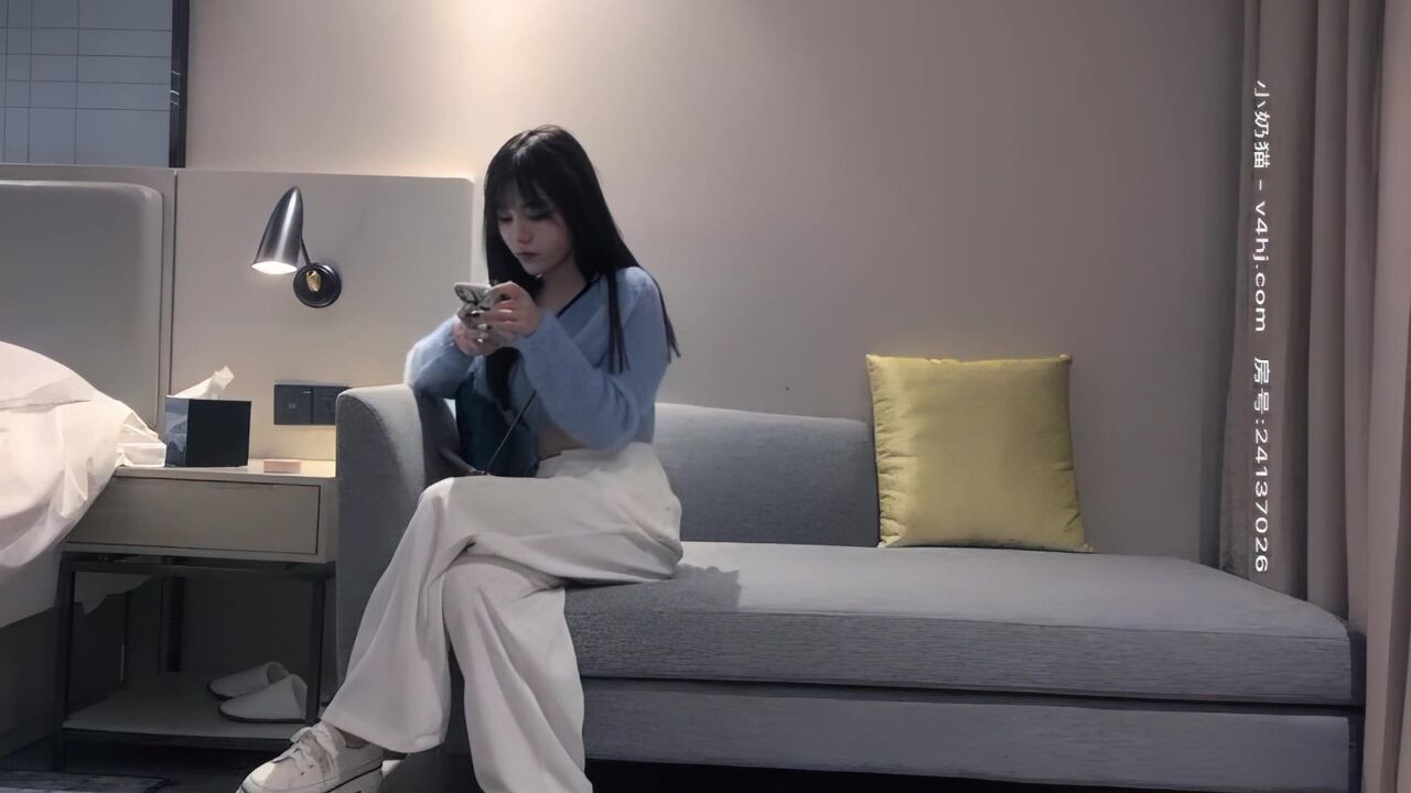 Hookup a idol-like innocent girl 