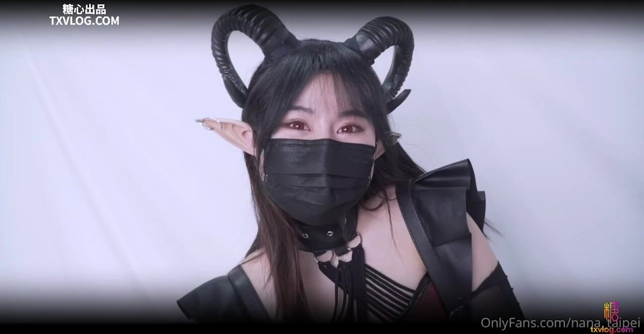 Succubus NANA like eating semen 