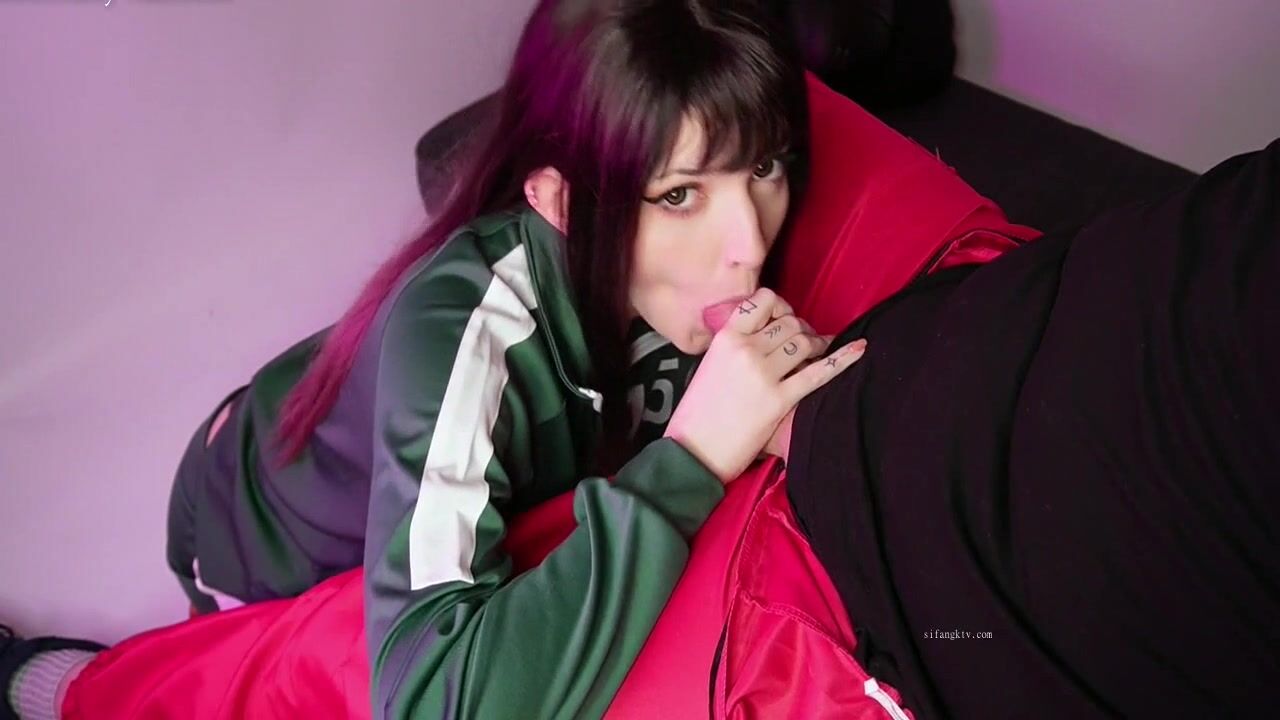 Cum in pretty cosplayer pink pussy 