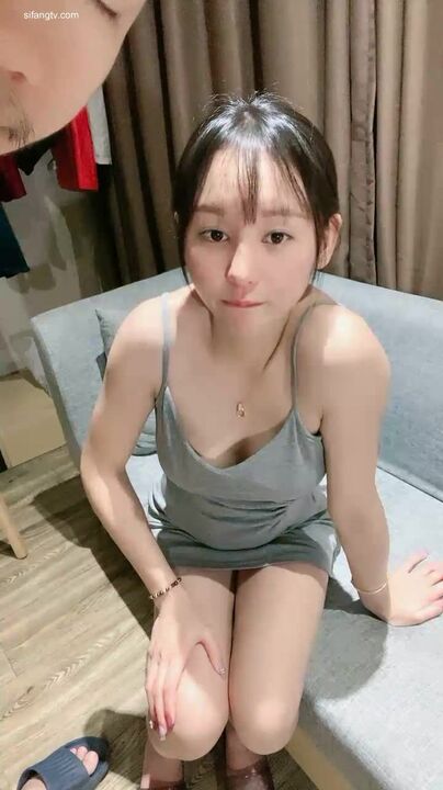 Fucking cute girlfriend who has a nice breast and cute moaning voice 