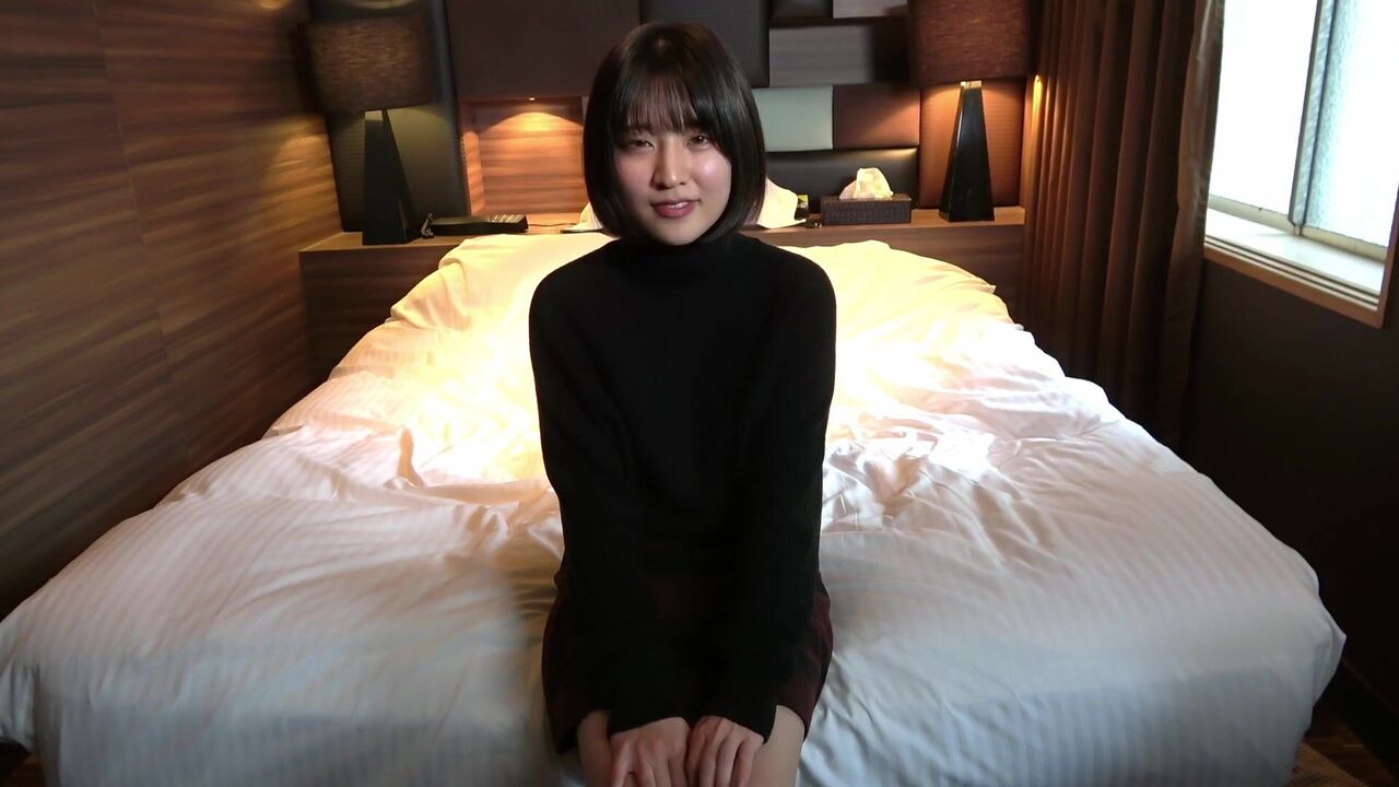 FC2PPV3121790 Fucking innocent and beautiful girl who has a hairless pussy[Part1] 