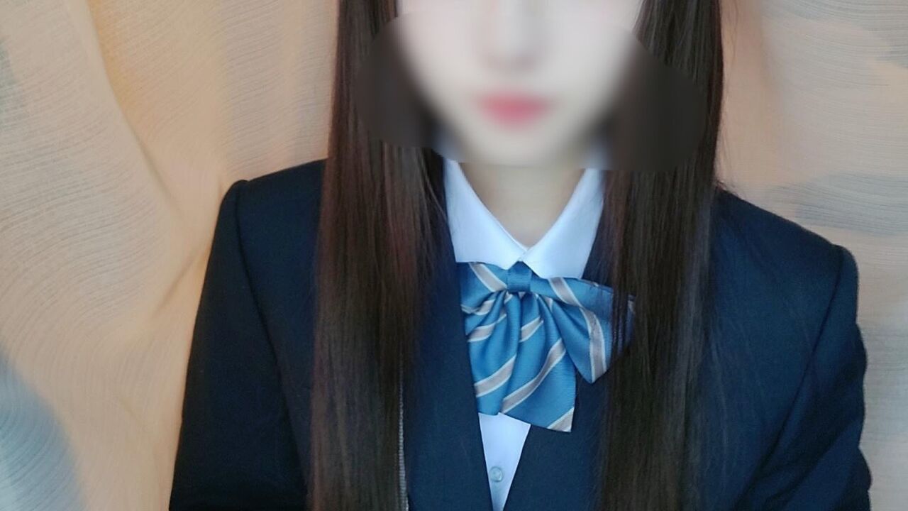 FC2PPV3073193 Innocent te*** girl gets cum in her tight pussy with school uniform 