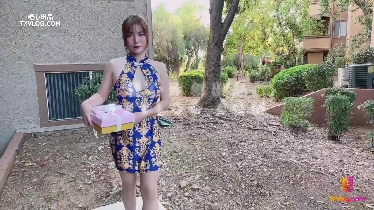 [SexyNICOLE] Sexy present at mid autumn festival 