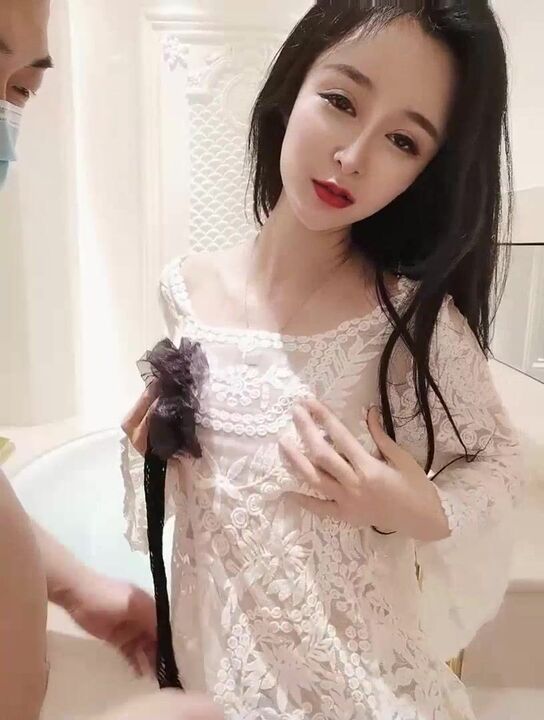 Pretty internet celebritys private life [1] Fucking with sugar daddy in bathtub 