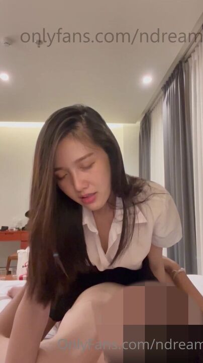 Creampie sexy OLs hairless pussy 