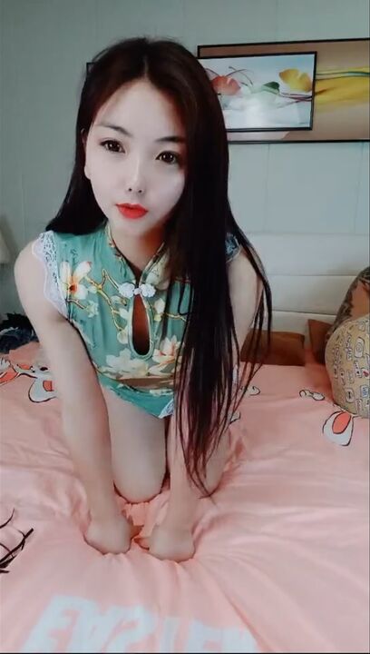 Doggy fuck woman wearing cheongsam 