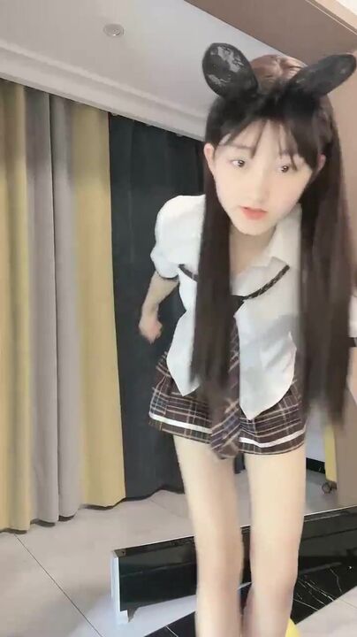 Sex with innocent girl wears school uniform 