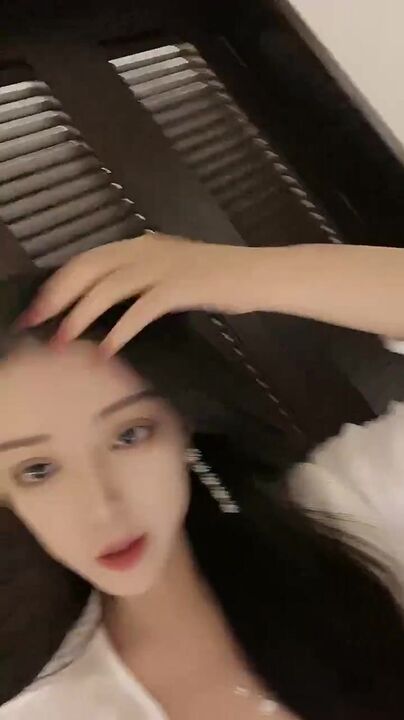 Fucking horny girls wet pussy who is good at blowjob 