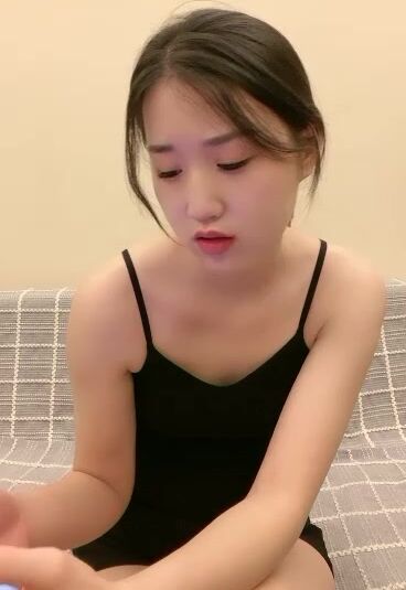 Pure and innocent woman lured by money from internet fans, playing vibrator and  fucking on live stream 
