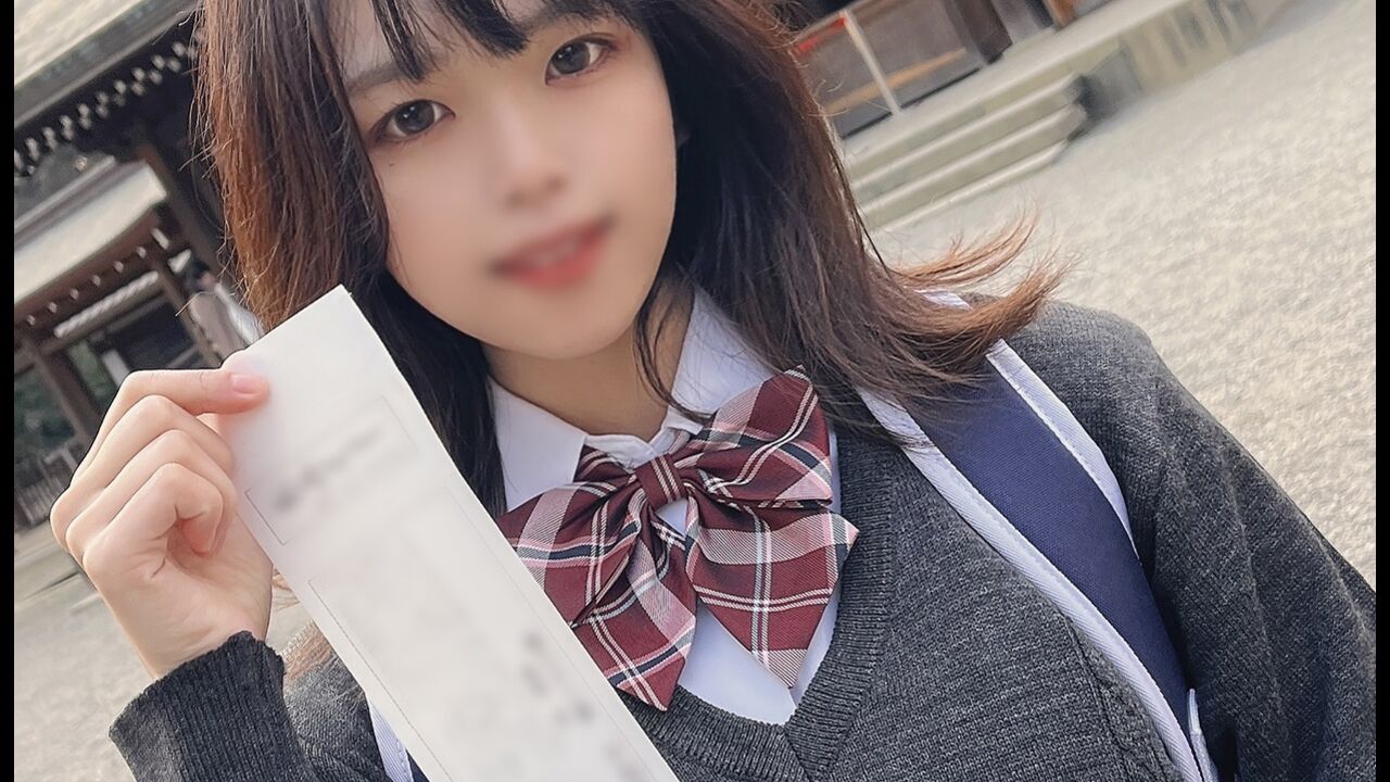 FC2PPV3269309 Te*** schoolgirl uses cock to alleviate loneliness 