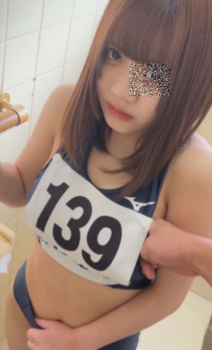 230OREMO001 Female track and field athlete gets fucked after training 