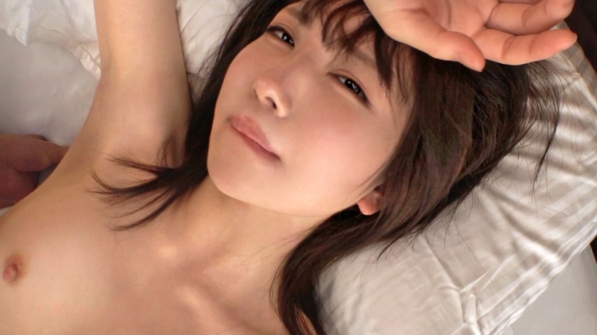 SIRO5154 Having sex with friend with benefit on holiday 