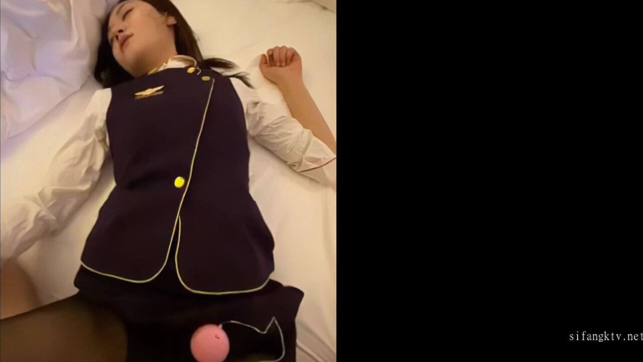 Pretty flight attendant sex with rich guy 