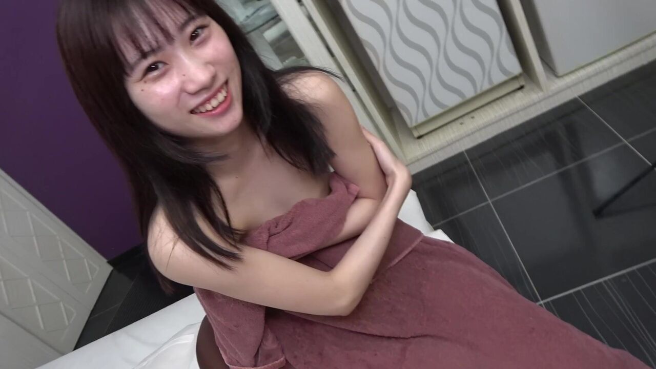 FC2PPV4063005 Fair-skin te*** girl gets fucked hard to orgasm[Part3] 