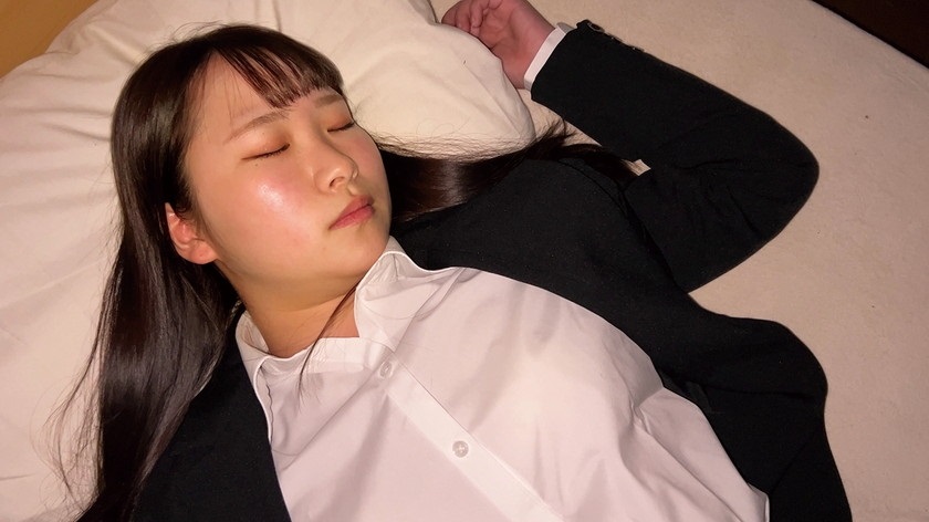 230OREMO091 Fucking a dr*** university student in suit 