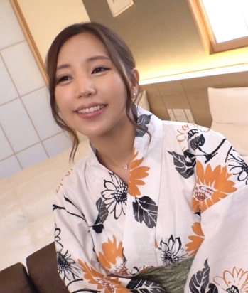 ⁣MAAN955 Lewd woman eats cock in restaurants toilet, fucking hard in hotel after dinner 