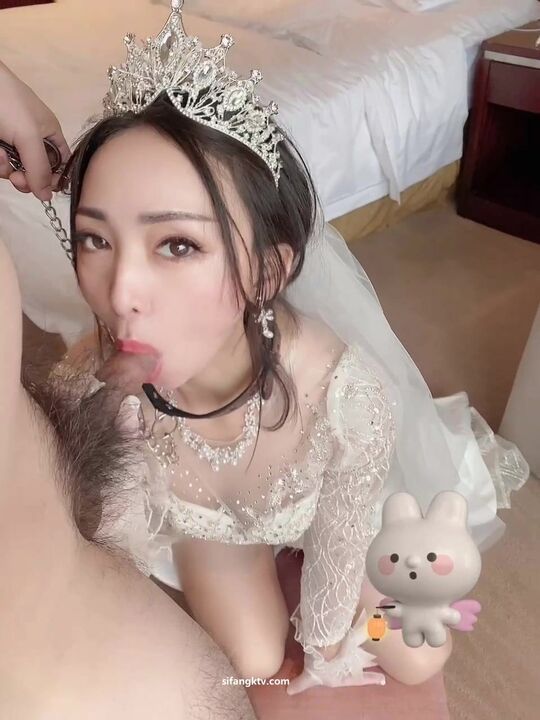 Having sex with Sugar Daddy in Chinese traditional wedding dress and western wedding dress[4] 